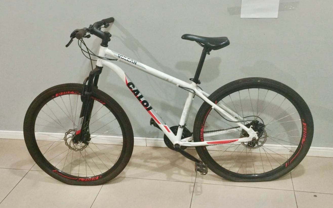 Polícia Militar do Paraná prende suspeito de furto qualificado e recupera bicicleta em Londrina